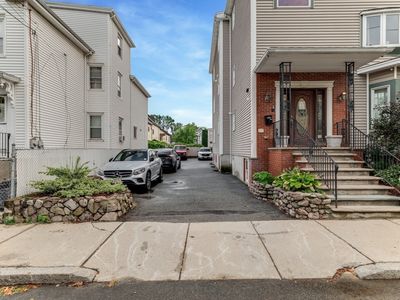 30 Everett Ave