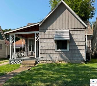 907 E Broadway Blvd
