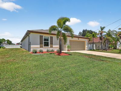 435 SW Fields Avenue