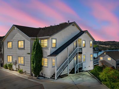 432 Hilltop Estates Dr