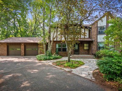 2421 RAINBOW DRIVE