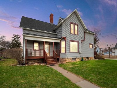 802 East HANCOCK STREET