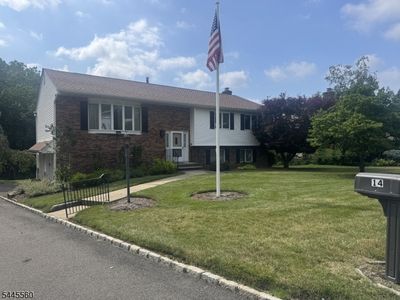 14 Hinchman Ave