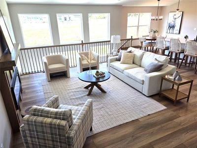Property at 3329 Center Ct, Robins, IA