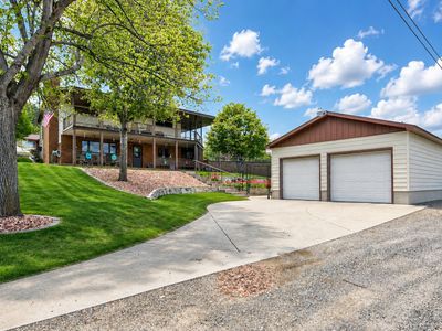 1502 Hauser Blvd