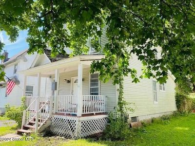 293 Bleecker St Street