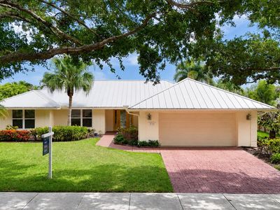 9746 SE Landing Place