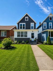56 W Main St