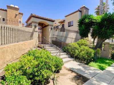 2608 Broadway APT 2