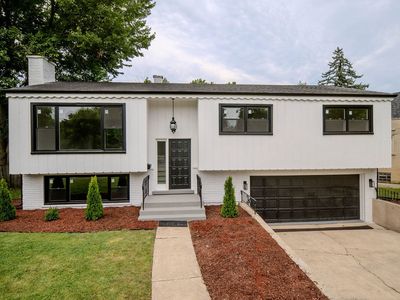 605 Selborne Rd