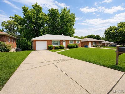 1133 Fain Dr