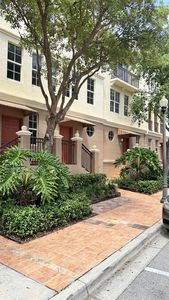 3232 SW 22nd St #113