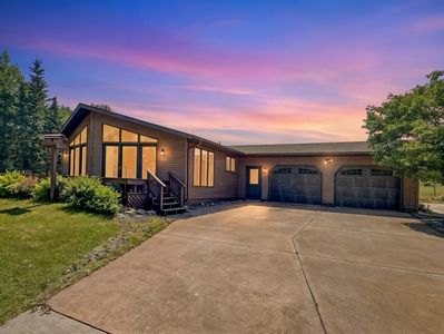 N16203 N River Rd