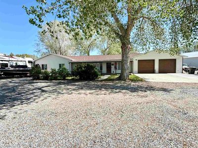 4 McCall Ln