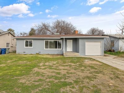 3823 E Clinton Avenue