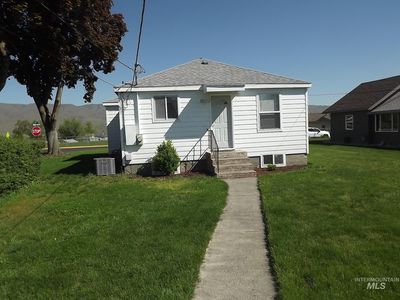 1804 10th Ave