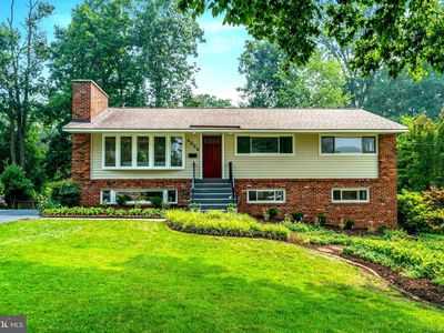 4006 Justine Dr