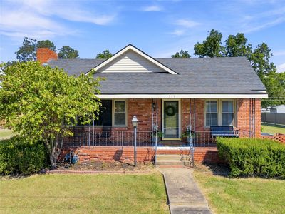 519 E Main St