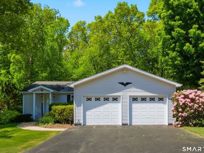 21 Hillcrest Drive