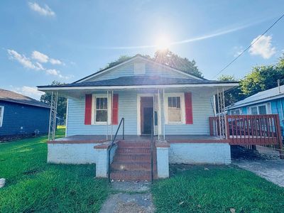 404 Edna St