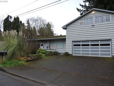 Property at 9200 SW Sagert St, Tualatin, OR