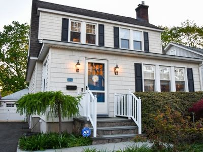 12 Van Dyke Pl