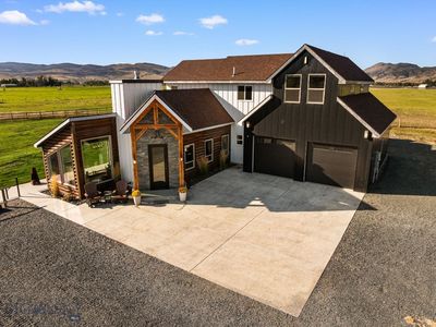 7447 Old Yellowstone Trl