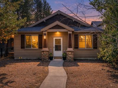 51861 Hollinshead Pl