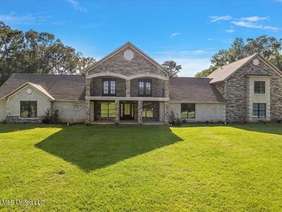 589 N Old Canton Rd