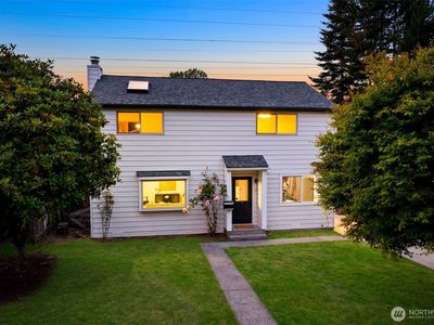 Property at 7020 S 120th Place, Seattle, WA