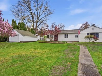 11 Cedar Dr