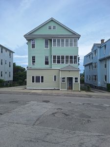 70 Sterling St