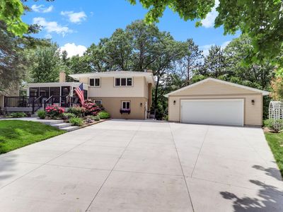 645 Warner Ave S