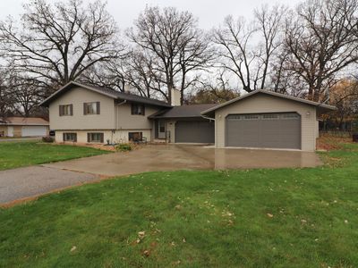 301 Sheyenne Dr