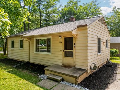 284 Highlake Ave