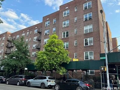4240 Bowne St UNIT 6M