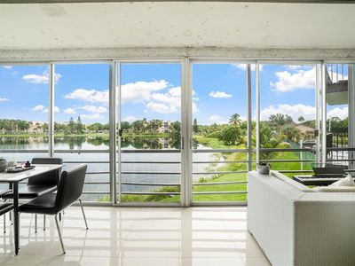 879 NE 195th St APT 228