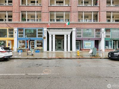 526 1st Avenue S #405