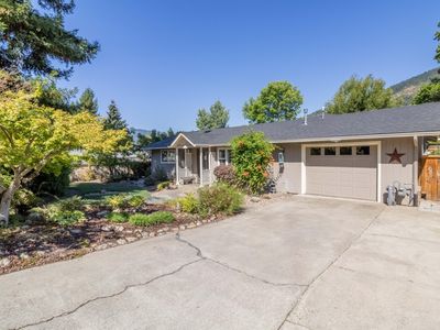122 Swarthout Dr