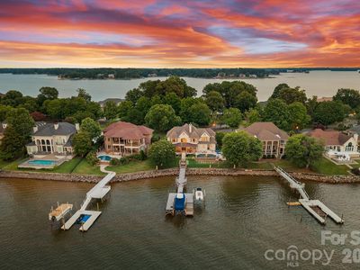 3423 Governors Island Dr
