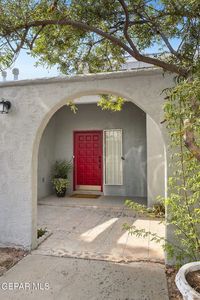 4956 Vista Grande Cir