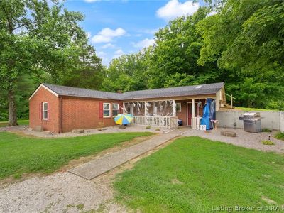 2750 Kings Drive NE