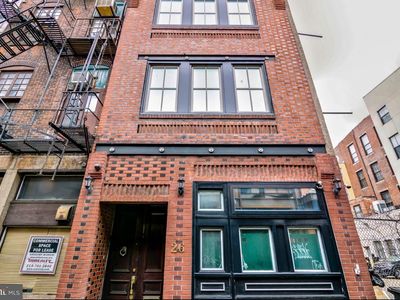 26 S Strawberry St