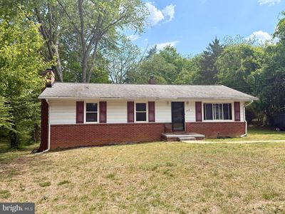 208 Pecan Ln