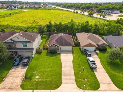 4131 Country Club Dr