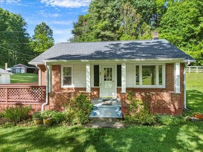 2537 Rosemary Rd