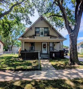1304 S 2nd St