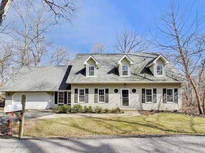 Property at 211 Woody Way, Oakwood Hills, IL