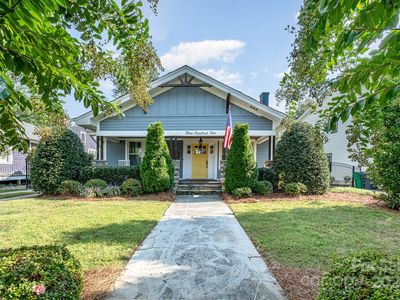 305 Wesley Heights Way