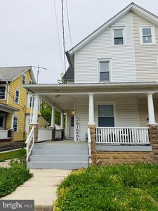 223 Johnson St